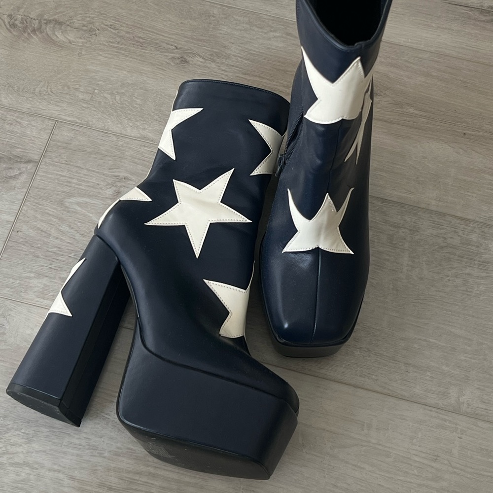 Nasty Gal faux leather platform star boots